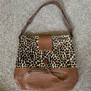 Myra Bag Leopard Bucket Bag